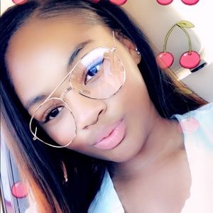 Meet your Posher, Sameka